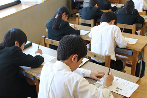 しなやかな感性を育む専科制